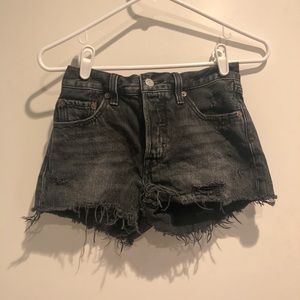 black 501 levi shorts